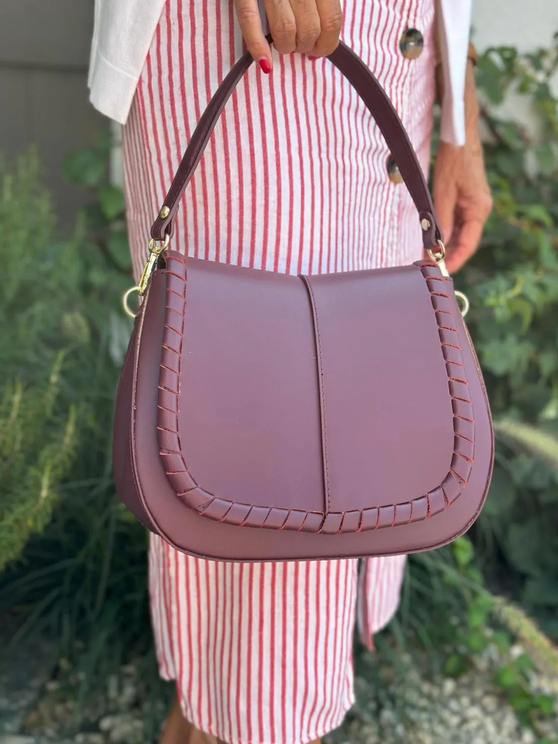 ohrangerie Limited Edition | Rosa Stücke<Ledertasche mit Crossbodyriemen, bordeaux