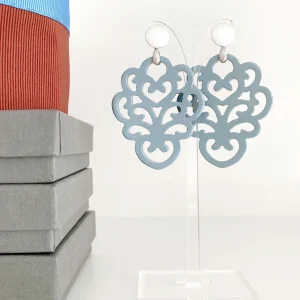 ohrangerie Blaue Stücke | Ohrringe Aus Horn<"Butterblume" aus Horn, hellblau